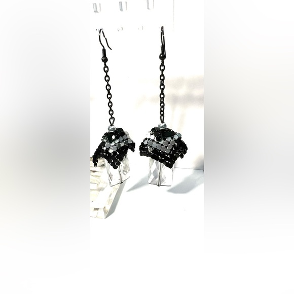Vintage Retro Dangle Black And Silver Tone Metal Chain And Crystal Hook Earrings - Picture 6 of 8